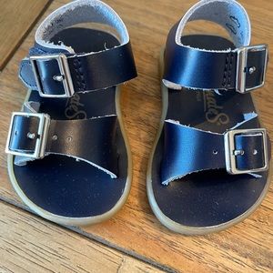 Navy Footmates sandals 2